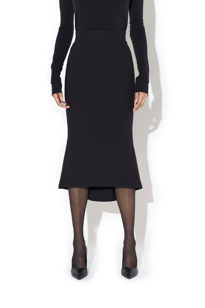BODY TAILORING HIP HUGGING BACK FLARE SKIRT